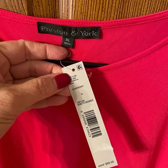 Preston & York blouse in pink - Picture 2 of 4